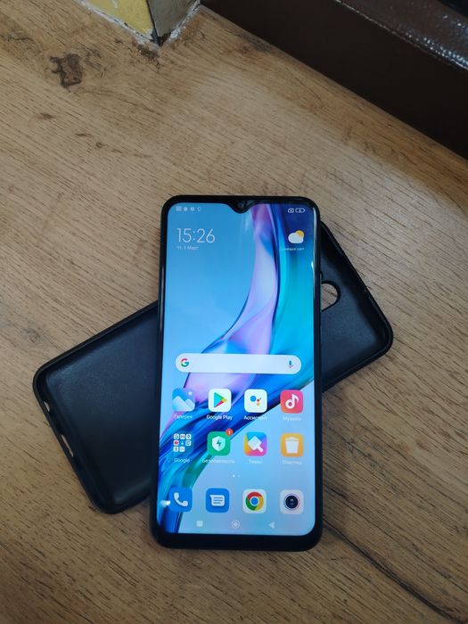 Продам телефон Redmi 9 память 32гб состояние отличное