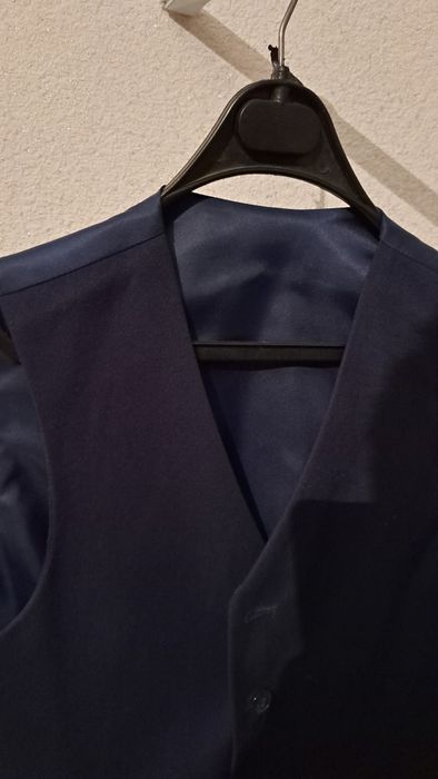 Жилетки две штуки