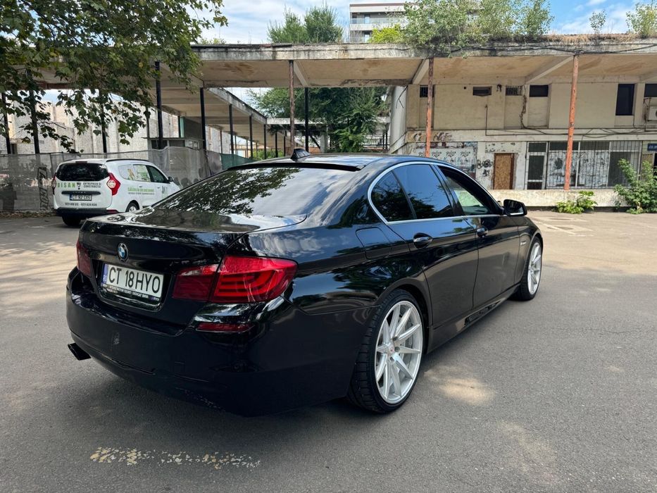 BMW Seria 5 2011 — imagine 2