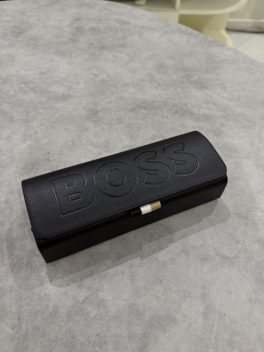 Продам очки BOSS оригинал