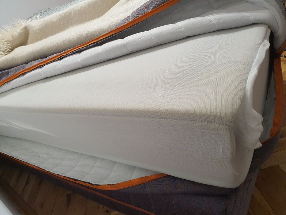 Продавам  матрак 90/200/21