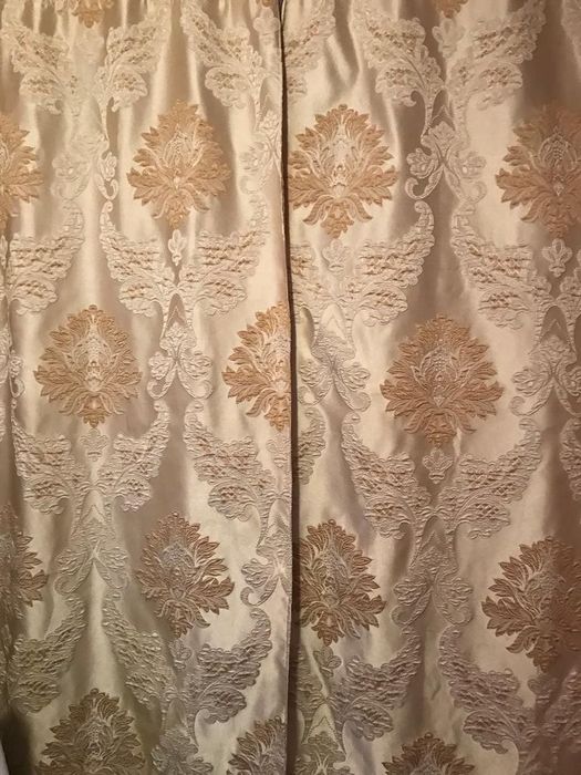 Продам шторы на одно окно