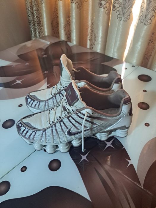 Vand Nike Shox TL