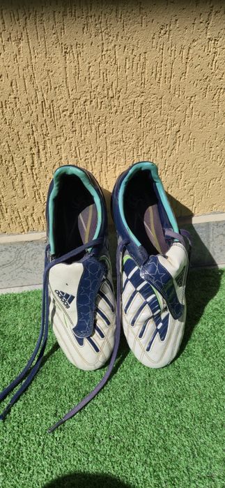 Ghete fotbal Adidas Predator