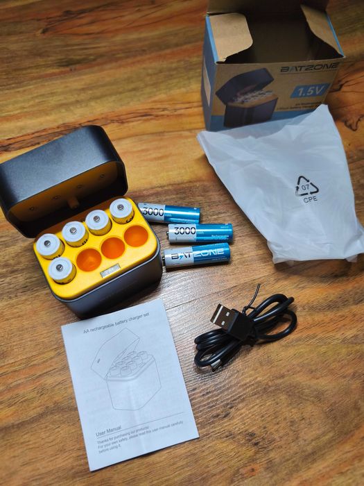 НОВИ акумулаторни AA батерии, 8 броя, 1600 цикъла, 1.5V 3000mWh...