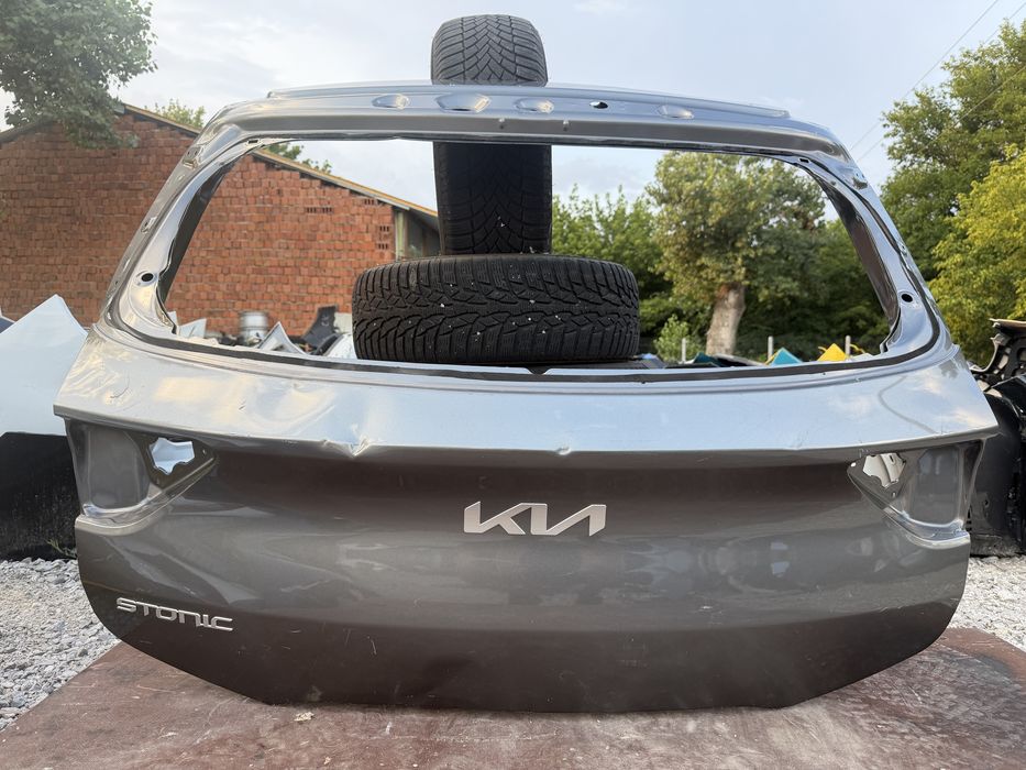 Капак Kia Stonic 2020 год.-
