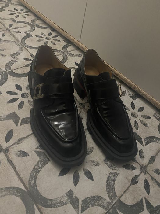 Christian Louboutin обувки