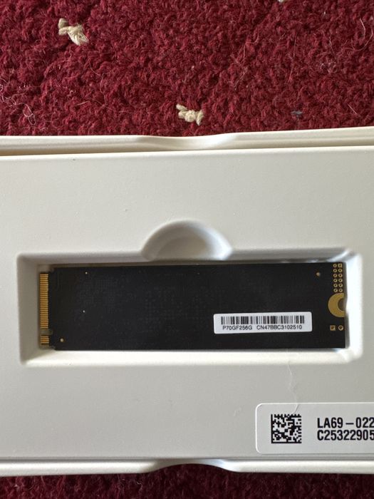 Ssd 256 garantiyasi bor 1 oy ishlagan