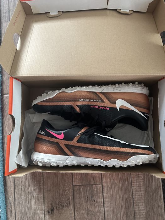 Nike Phantom GT2 Club TF