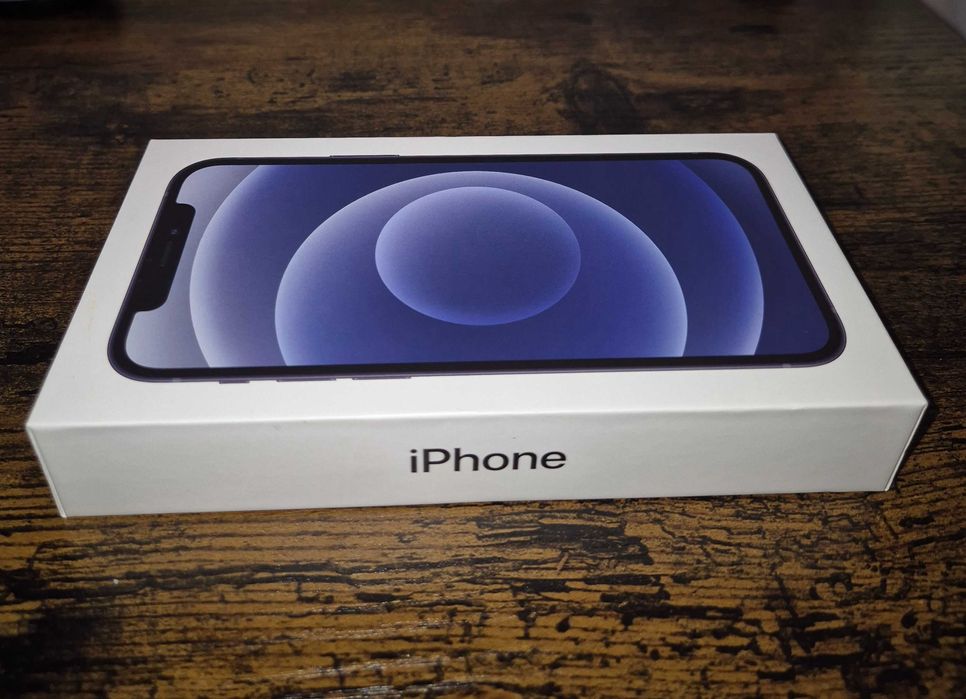 iPhone 12, 128 gb, 93% battery health