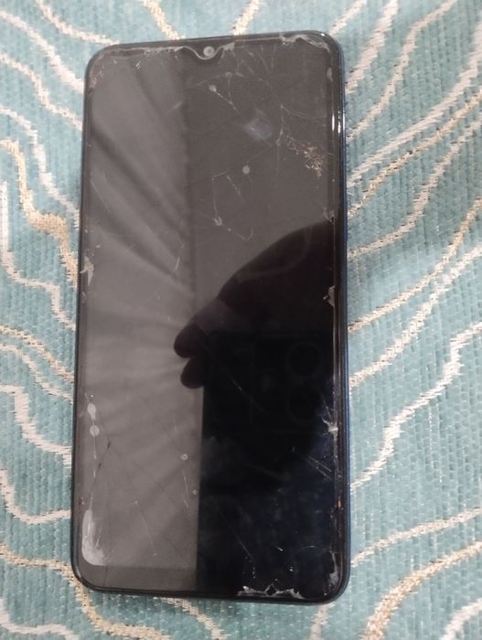 Продам или Обменяю Самсунг А10