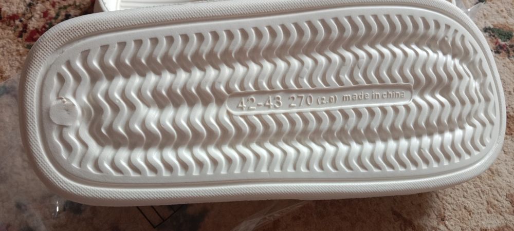 Резиновая тапочка