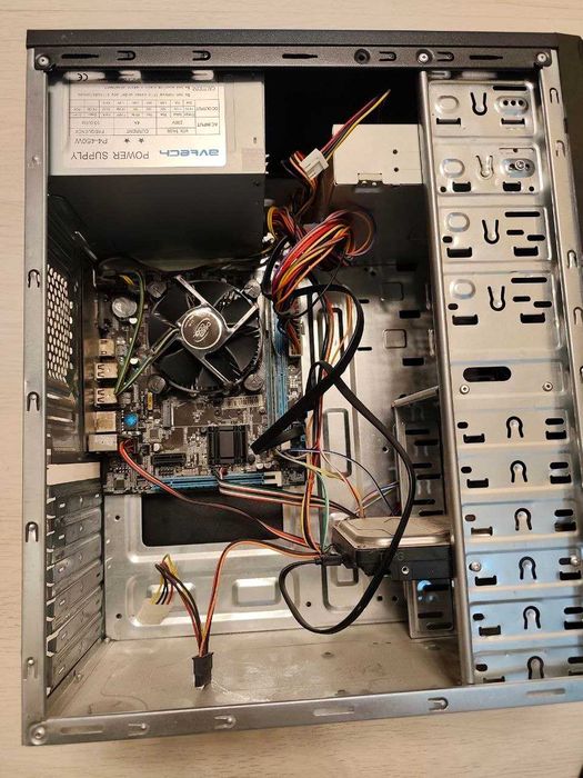 Системный блок Core i5 2400S, 8Gb DDR3, 64Gb SSD, 500 Gb HDD.