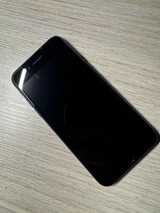 Продам iphone 7