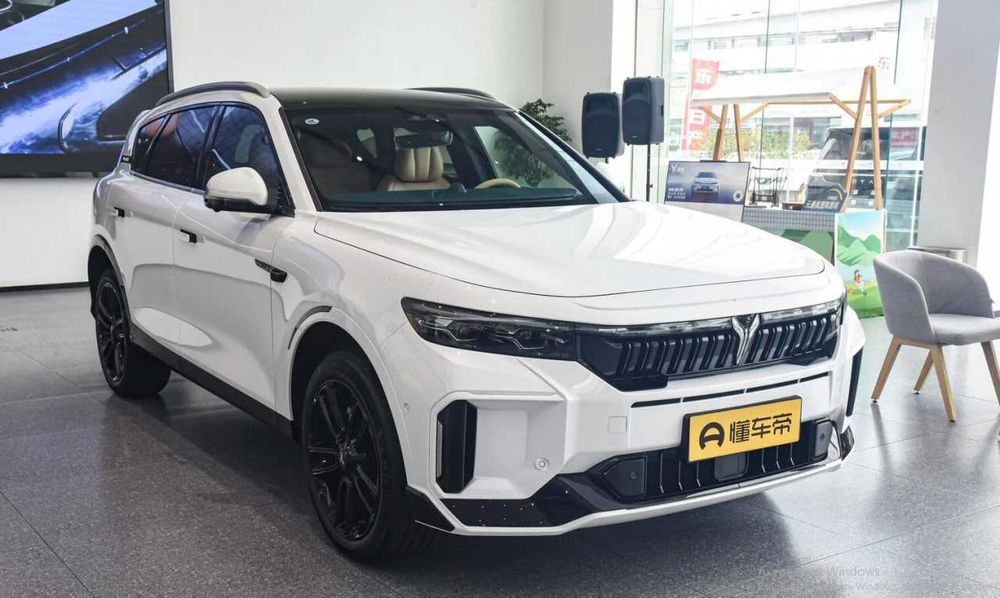 Voyah FREE Hybrid 210 km 2024