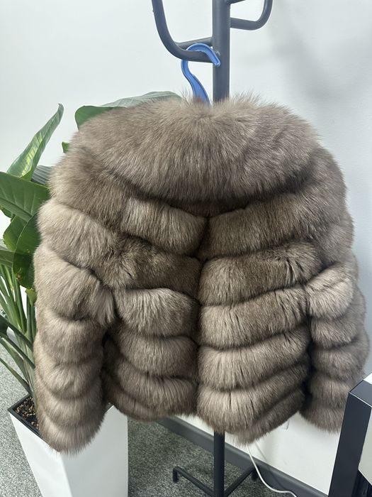 Шуба из песца цвета под куницу