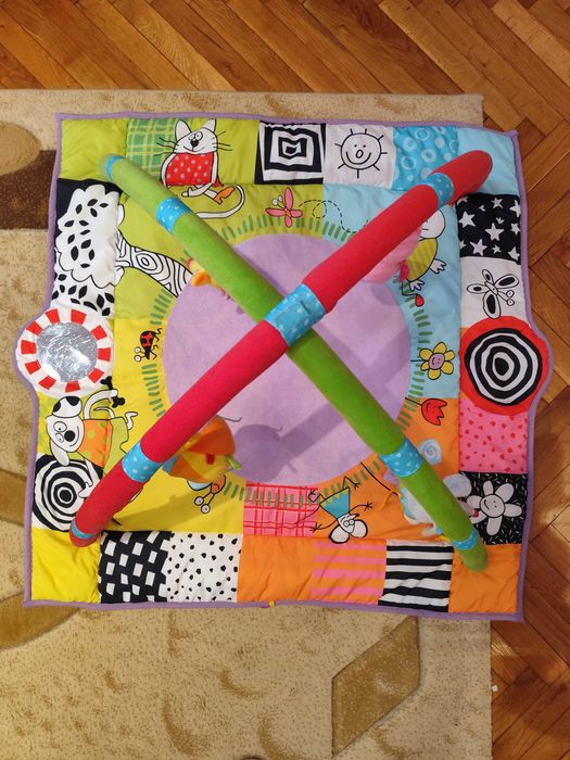 Активна гимнастика за бебе на Taf toys