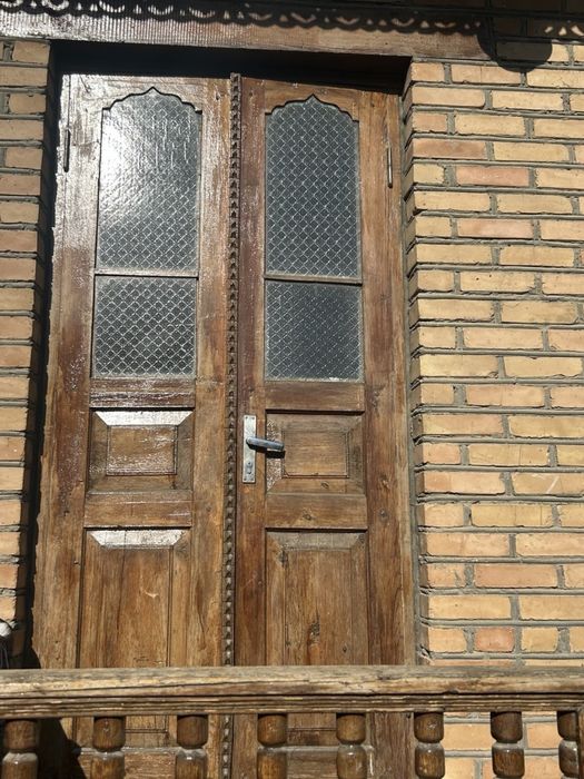 Eshik va deraza yogochli