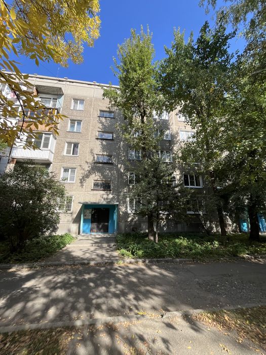 Продам квартиру бульвар гагарина 17/1