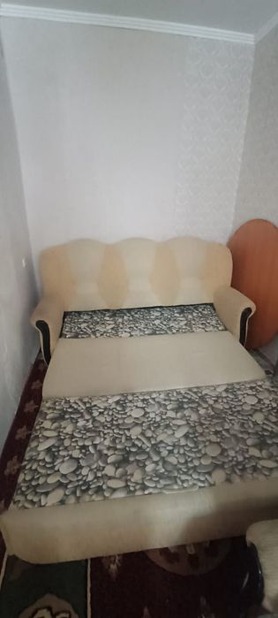 Продам Диван с креслой