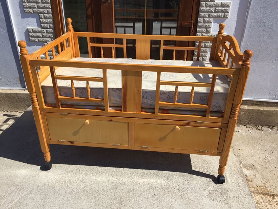 Продам детскую кровать