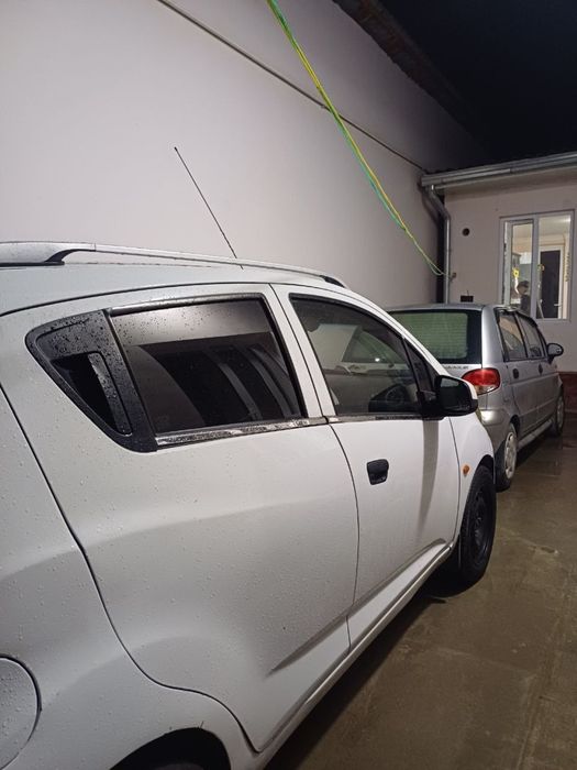 Chevrolet Spark 2011 — 2