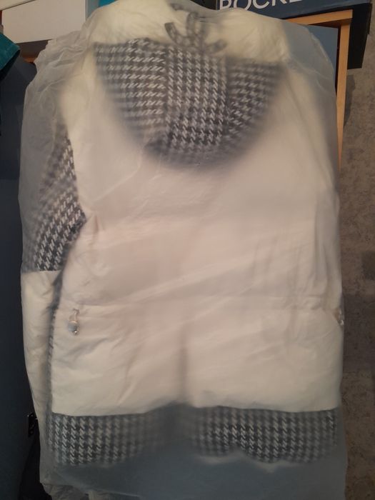 Продам зимнюю куртку