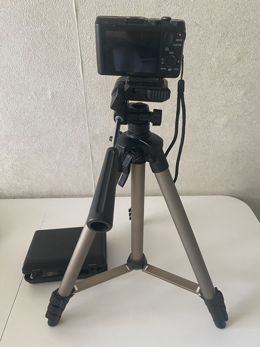 Продам фото аппарат Sony.