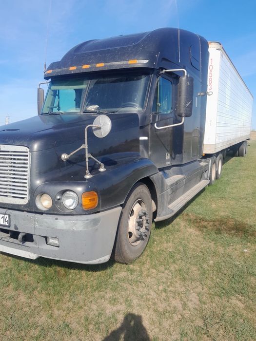 СРОЧНО Продам сцепку тягач Фредлайнер