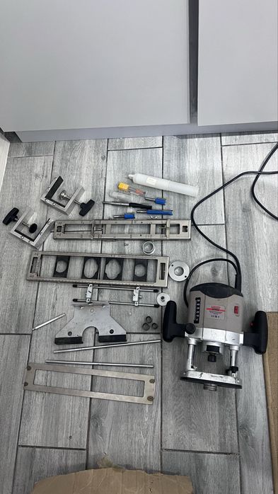 Фрезер вертикальный Crown