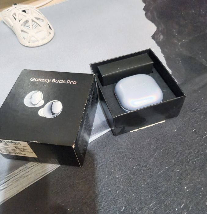 Samsung galaxy buds pro с коробкой