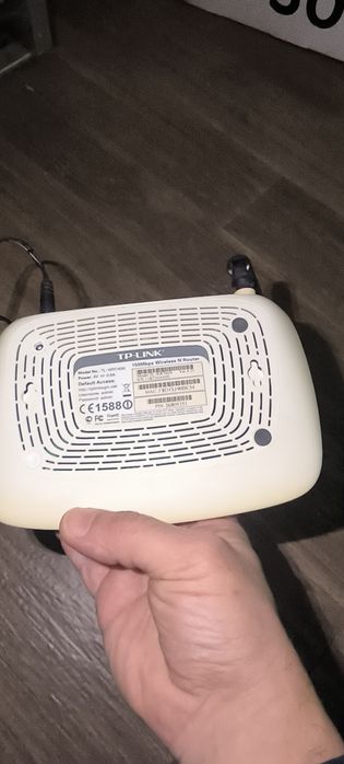 Vând Router TP link TL-WR740N