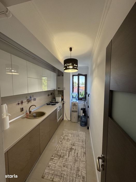 Apartament două camere mobilat/ utilat / parcare/et 1/ metrou/s1