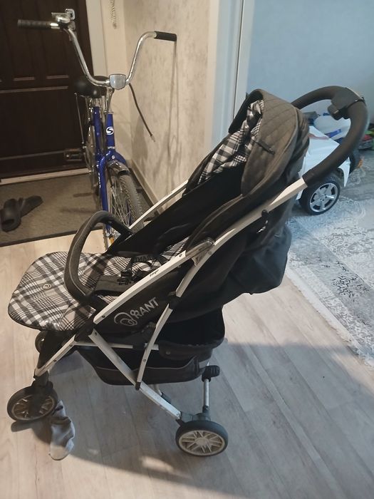 Продам детскую коляску