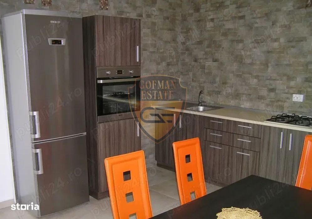 Apt duplex 7 camere 4 bai Mamaia Nord centru 180 mp + curte 40 mp 300m