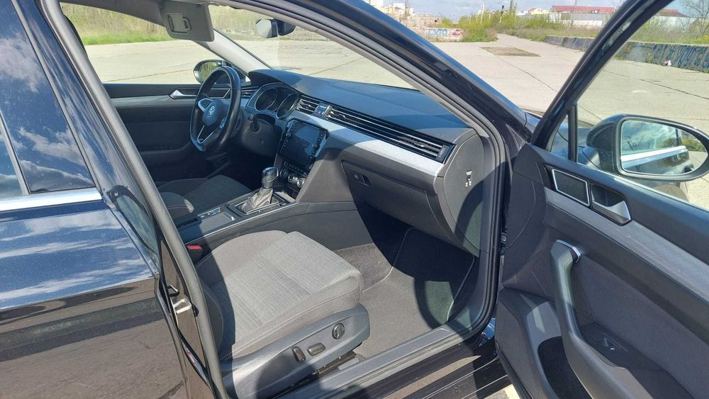 VOLKSWAGEN Passat 2020 — imagine 4