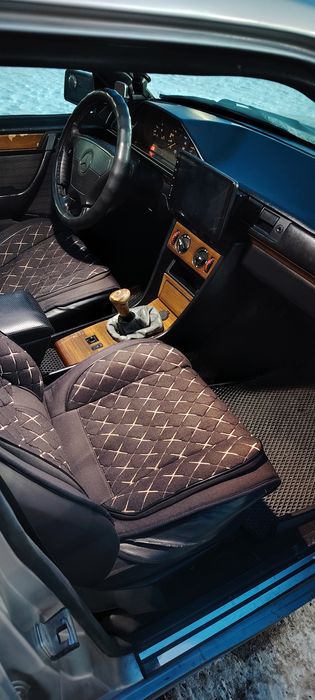 Мерседес w124 230Е