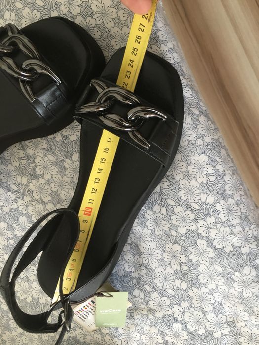 Sandale noi foarte confortabile