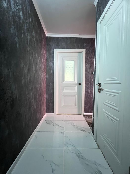 Двухкомнатная квартира продается.