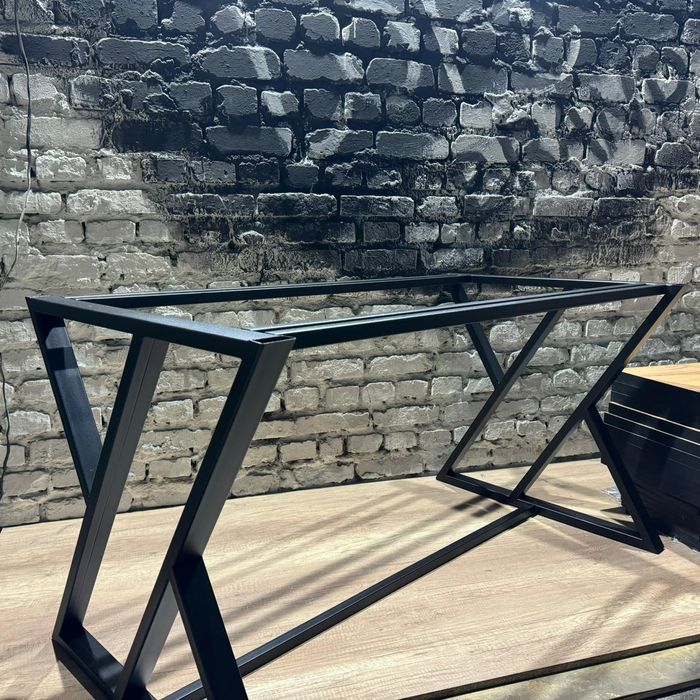 Подстолье, лофт.