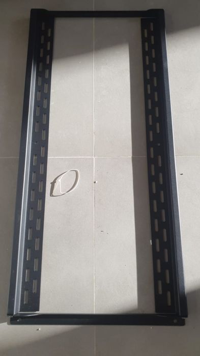 Установка кронштейна  телевизора на стену