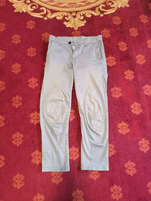 Детски брюкчалар сотилади