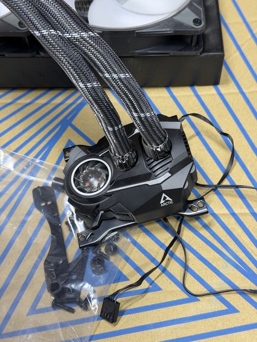 Водяное охлаждение Arctic, socket AM5/AM4