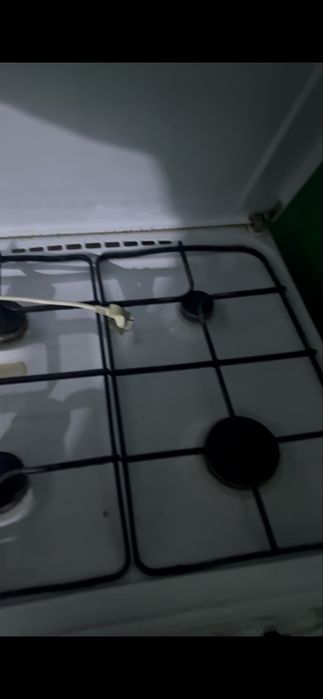 Газовая плита продам