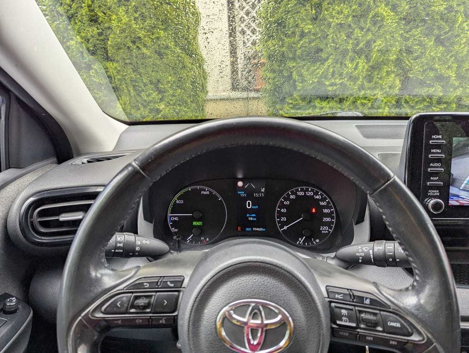 Toyota Yaris Hybrid  an 2021