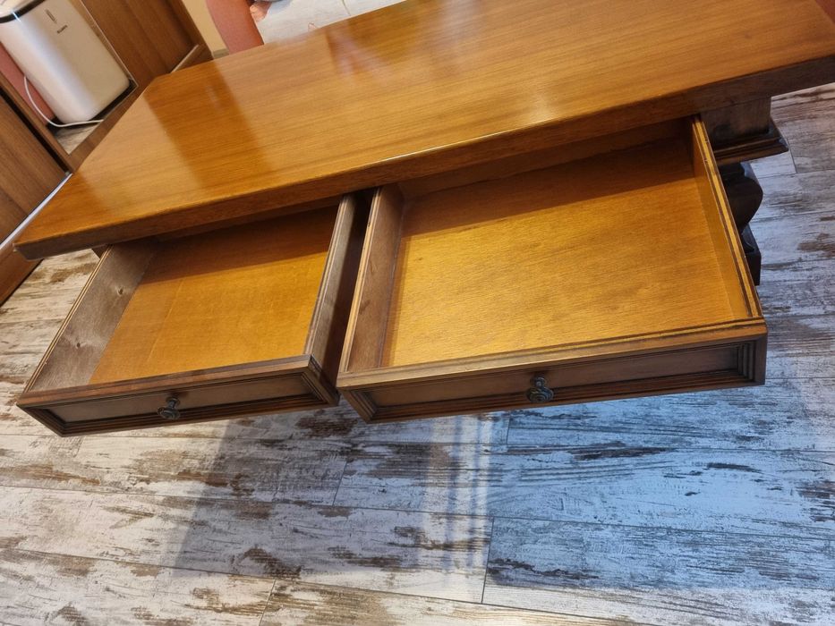 Италианска холна маса с шкафчета