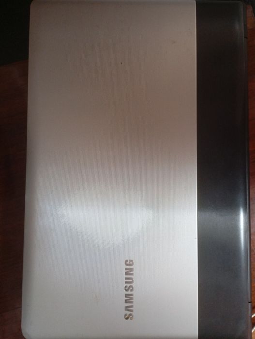 Продам ноутбук Samsung