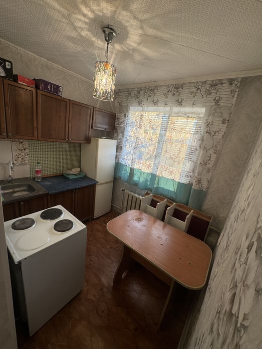 Сдам 2 ух комнатную квартиру