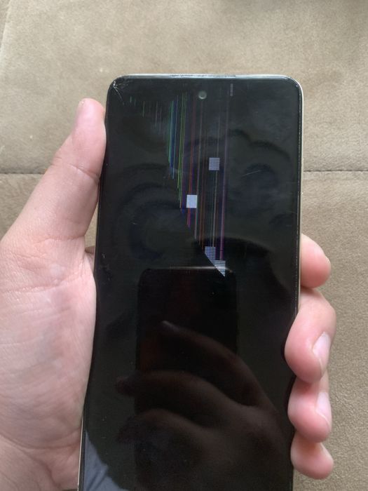 Tecno Spark ekrani singan va zaryadnik qoyadigan joyi jinb qogan