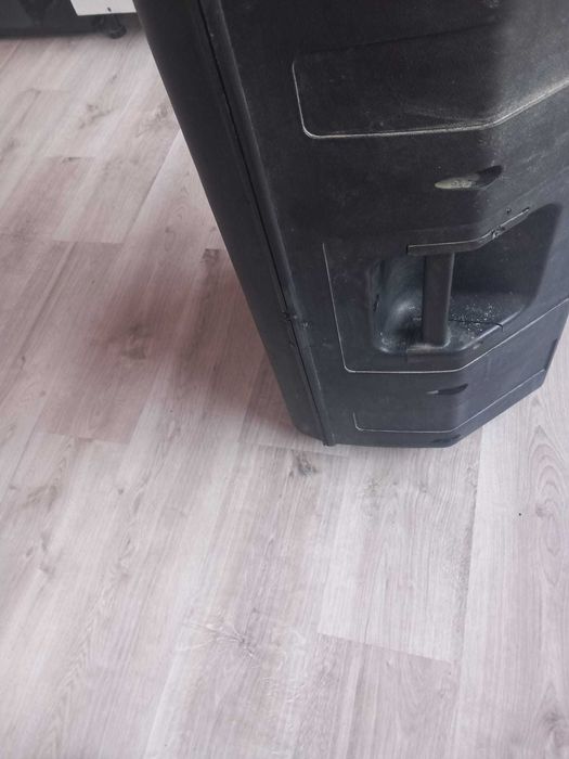 Vand boxa pe 15" țoli